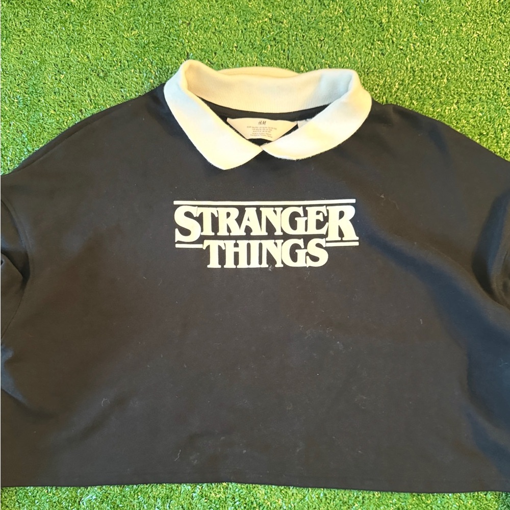 Stranger Things Girls  11/14 Medium Long Sleeve Polo Shirt Eleven 11 Cropped - Picture 2 of 7